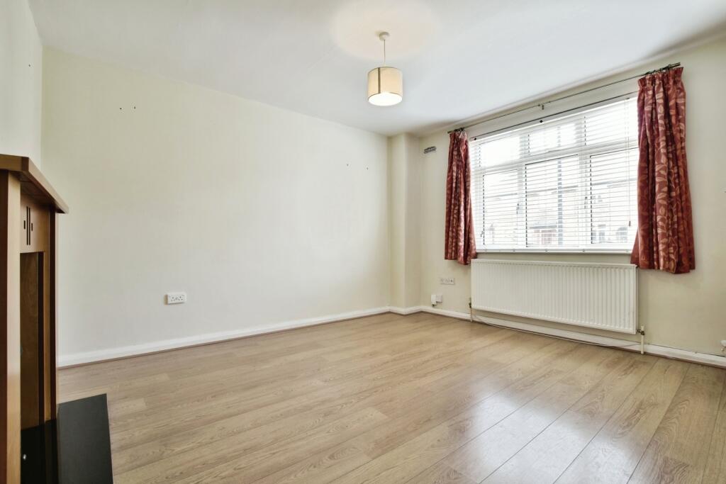 House in Trafford, Greater Manchester - More