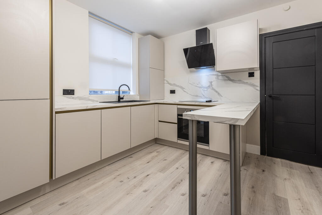Apartment in Chester, Northgate Village, City of Chester - More