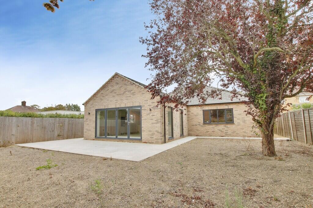 House in Peterborough - View 5