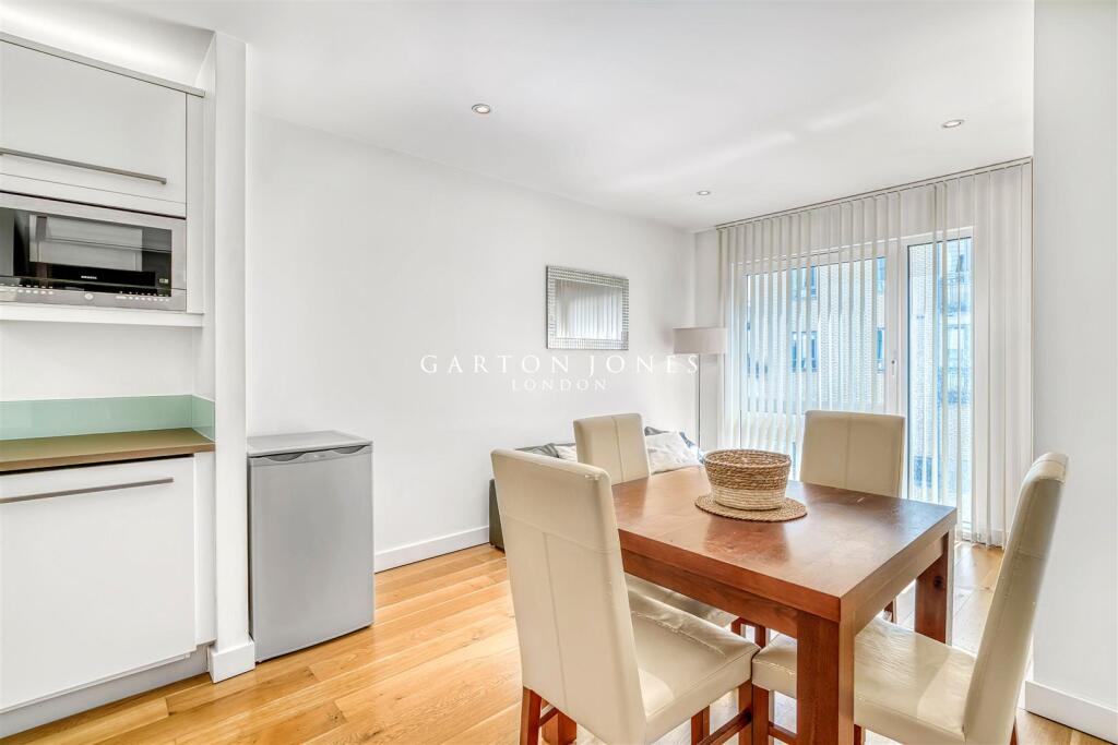 Apartment in London, Victoria - View 5