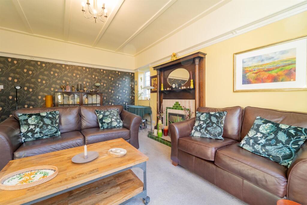 House in Manchester, Moss Side - More