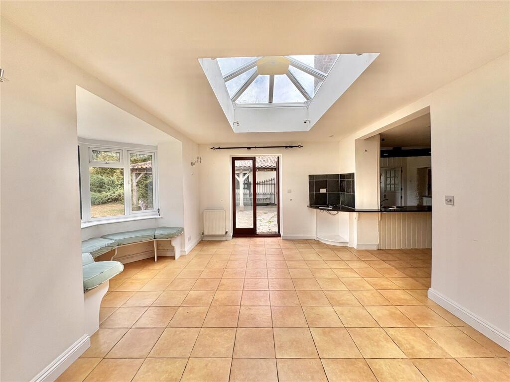 House in Dorchester - View 4