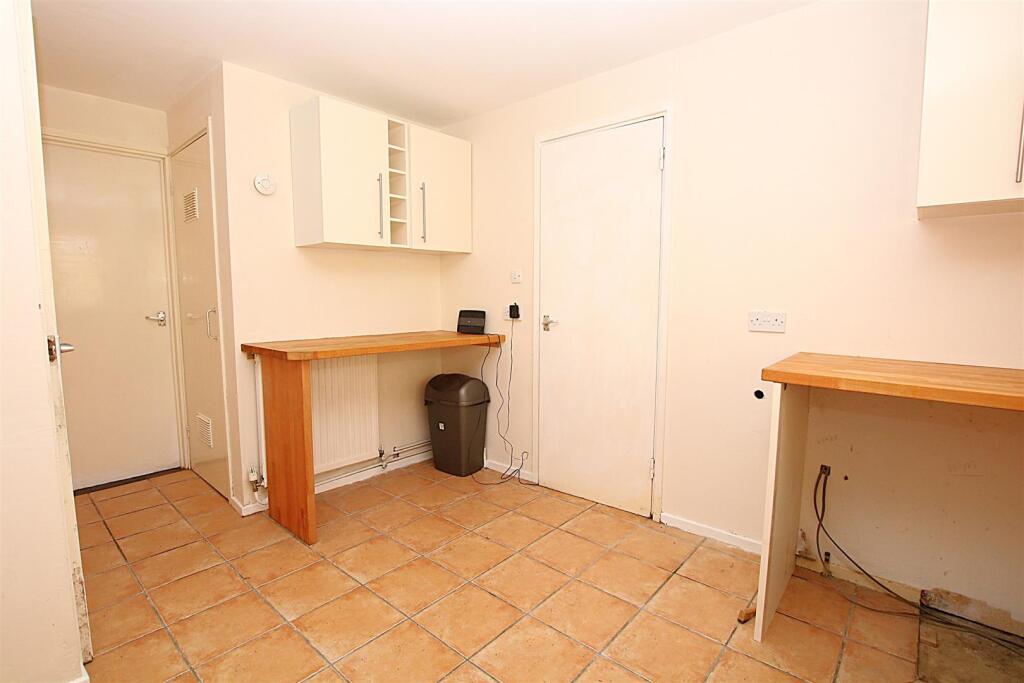 Alder Court, Thorplands - View 4
