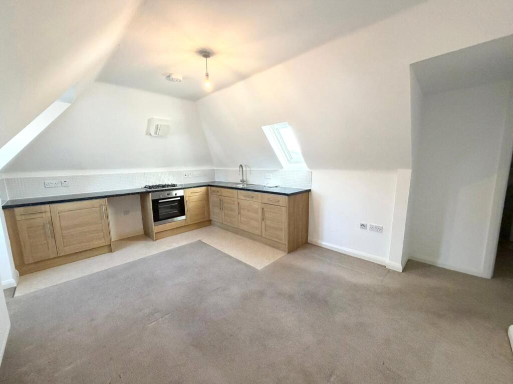 Main image of property: Peartree Avenue, SO19