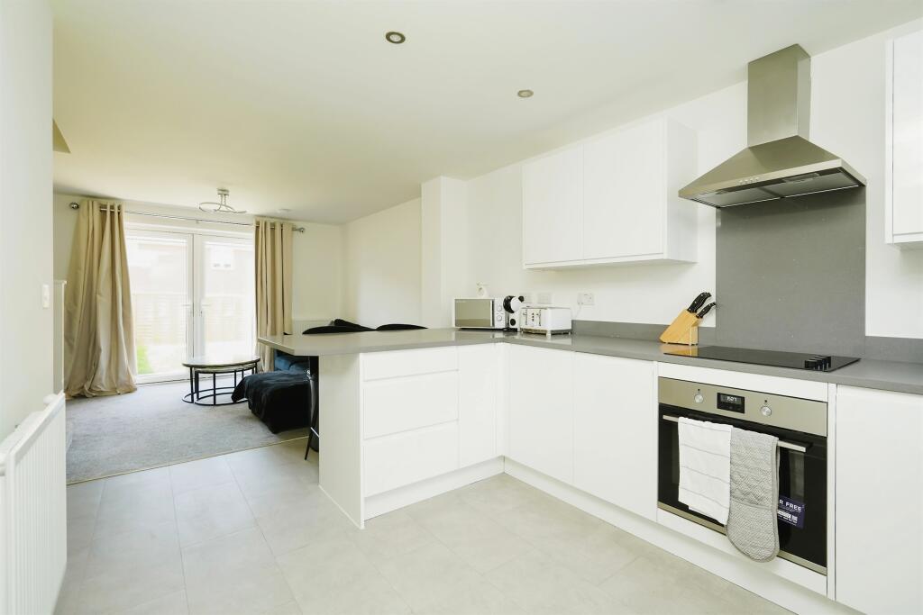 House in Vale of White Horse, Grove - View 5