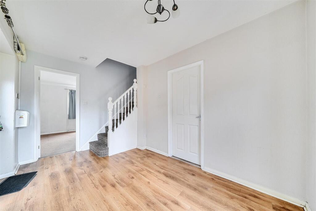 14 Whitecroft Road, Shrewsbury, SY3 7TJ photo 4