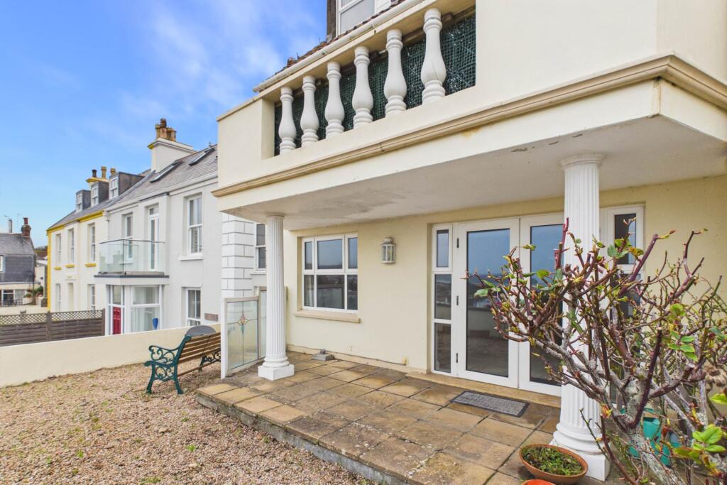 Main image of property: La Rue De Haut, St Lawrence