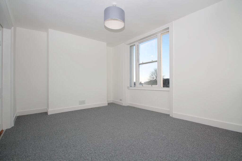 Apartment in Brighton, Queen's Park - View 3