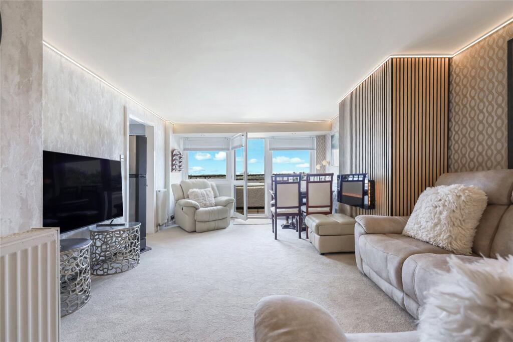Apartment in Kilmarnock, North Ayrshire - View 5