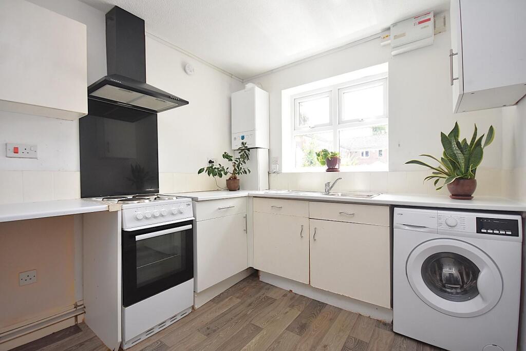 10 Wynnstay Close, Cardiff, CF11 8NB photo 4