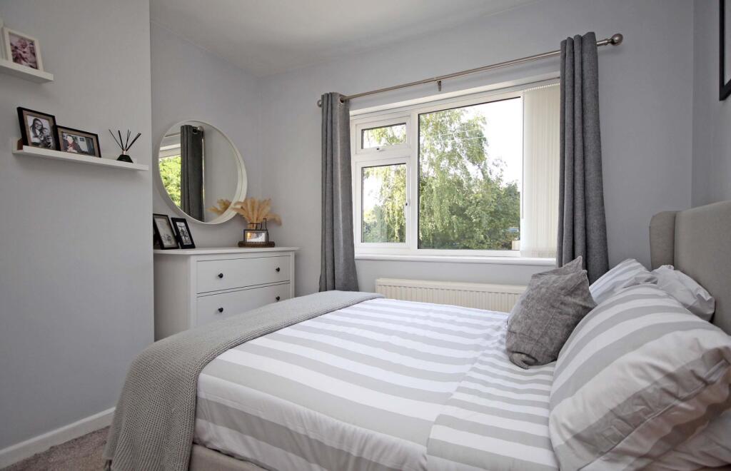 House in Bangor, Glanadda - More