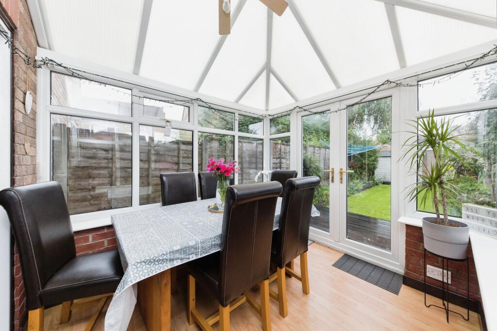 House in Middlewich, Cheshire East - View 4