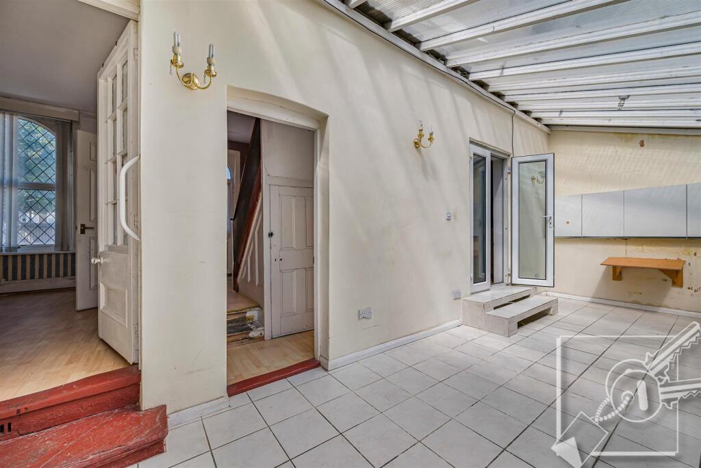 House in Dartford - View 4