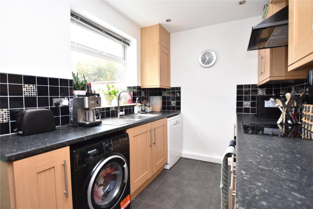 Appleby Place, Leeds, West Yorkshire photo 4