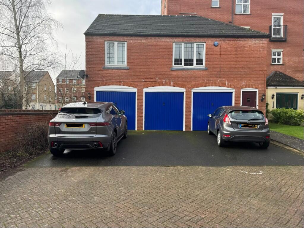 Additional image 18 of Dickens Heath Road, B90