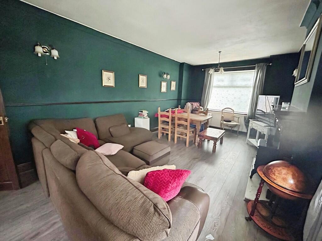 House in Nottingham - View 4