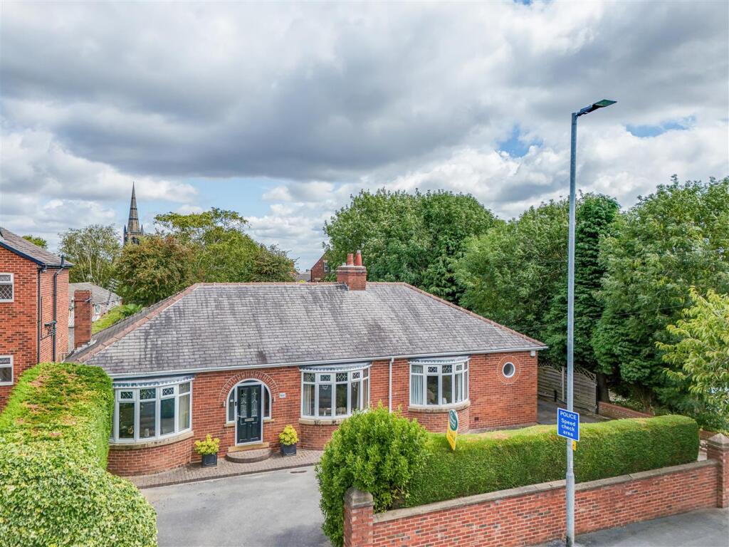 Main image of property: Kingsway, Ossett