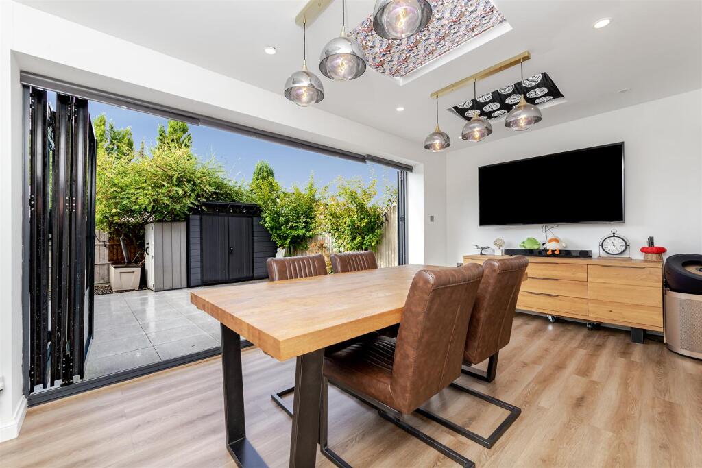 House in St Albans, Milehouse - View 4