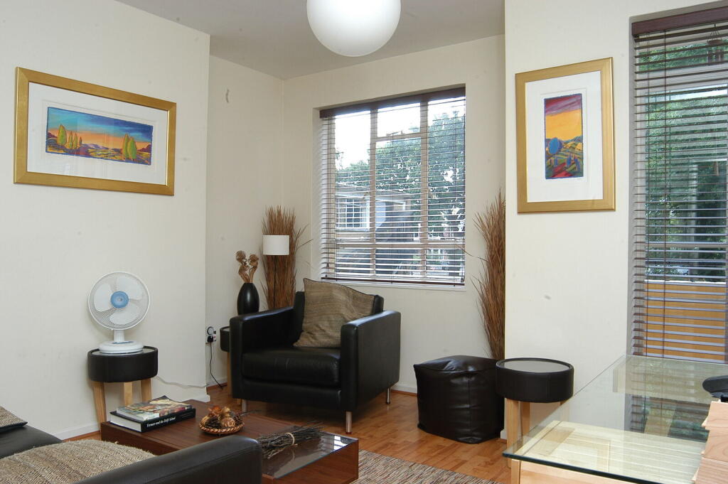 Main image of property: Weir House, Balham, London, SW12
