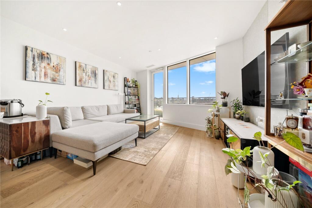 Main image of property: Lombard Road, London, SW11