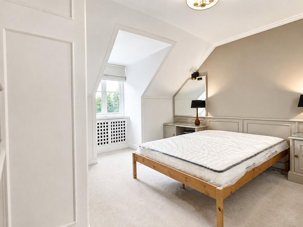 Apartment in London, West Kensington - View 4