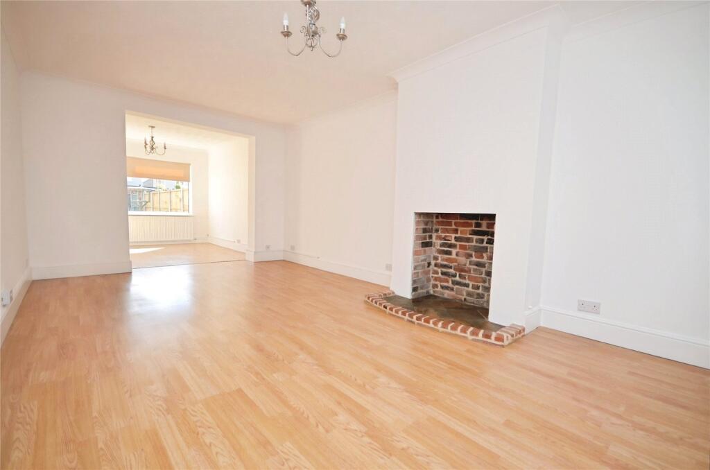House in Romford - View 2