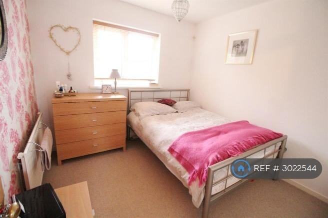 House in Cardiff, Bryncyn, Pentwyn - More