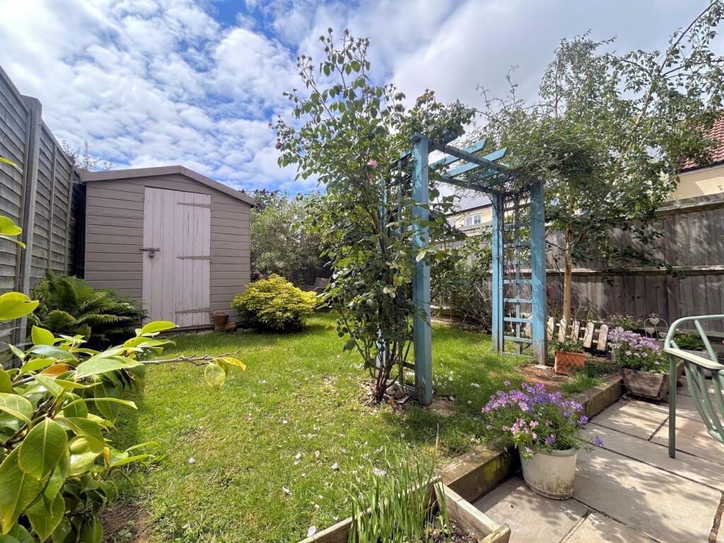 Corn Rows, Thornbury, BS35 photo 4