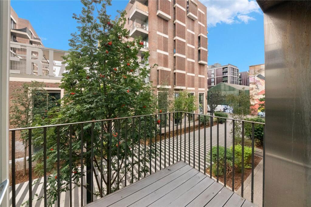 Apartment in London, Hayes - More