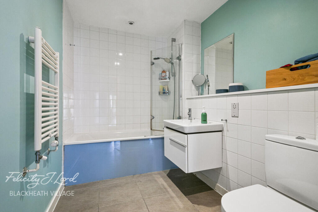 Apartment in London, Royal Borough of Greenwich - View 3