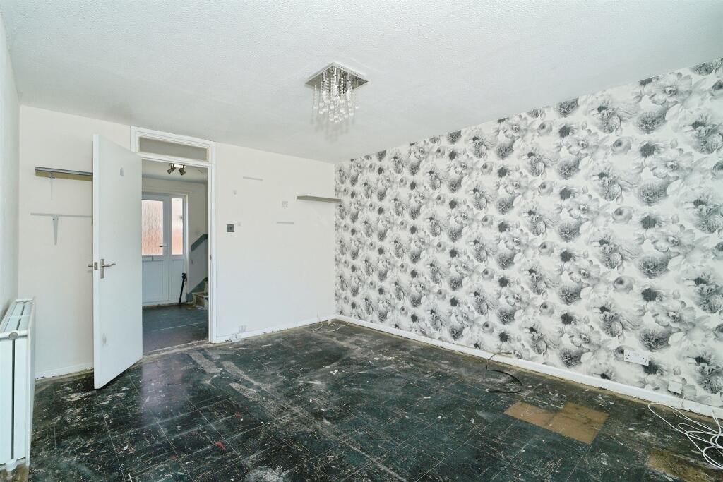 Linton Close, Redditch - View 5