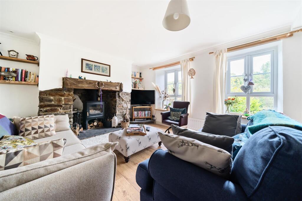 House in Plymouth - View 4