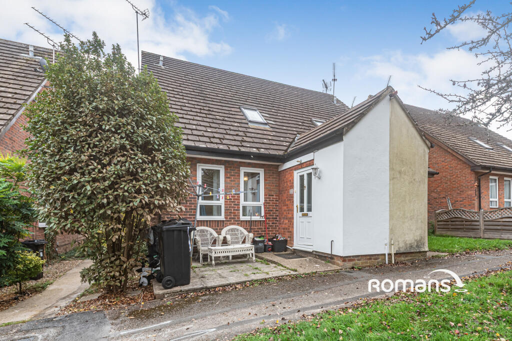 Main image of property: Beaconsfield Way, Earley, Reading, RG6