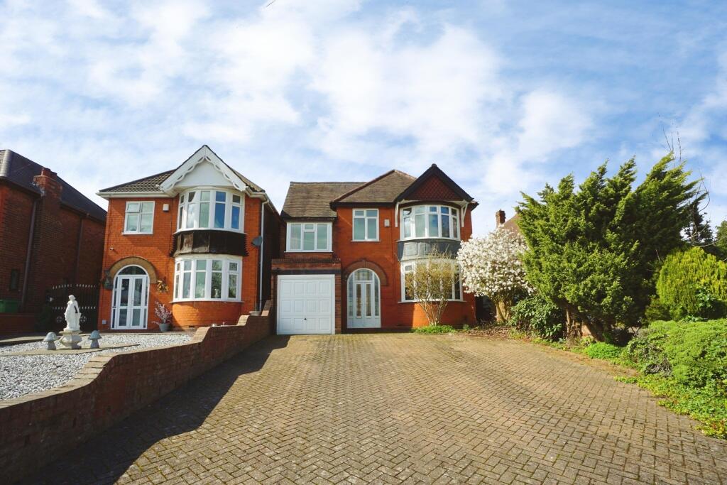 Main image of property: Vicarage Road West, Woodsetton, Dudley, DY1