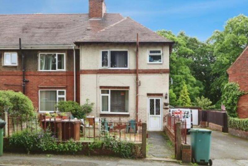 Main image of property: 2 Kings Mead, Pontefract, West Yorkshire, WF8 4EP