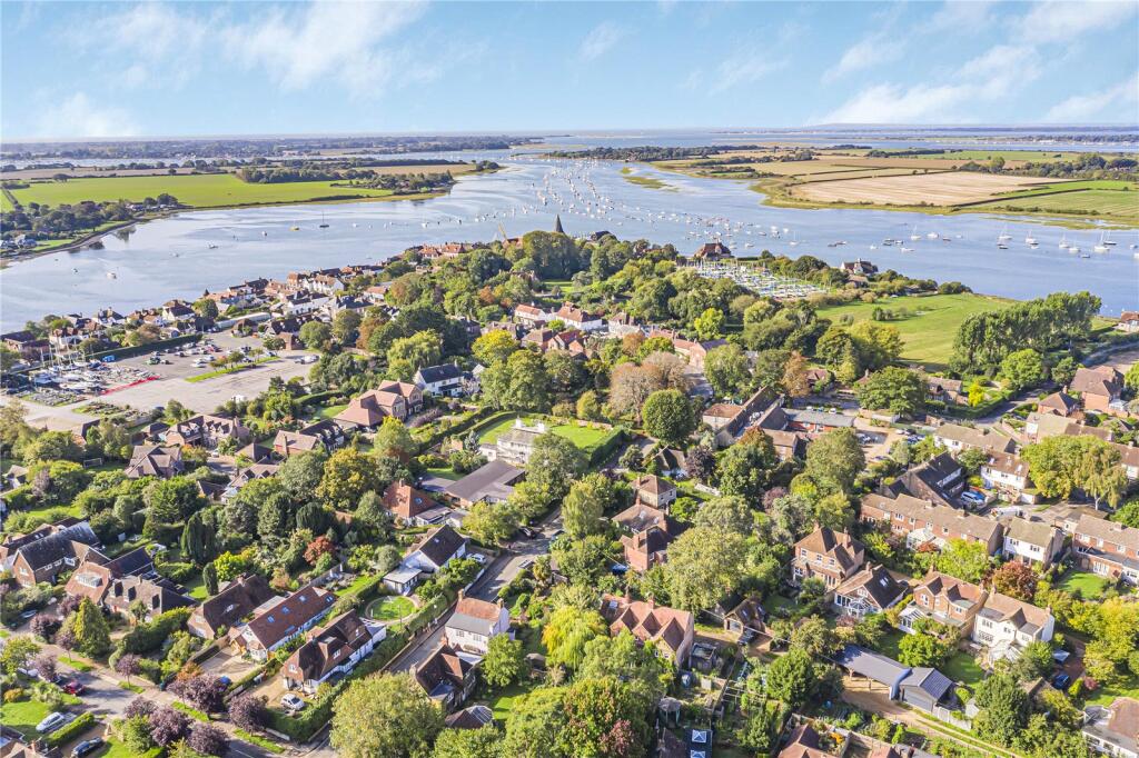 Bosham Lane, Bosham, West Sussex, PO18 photo 2