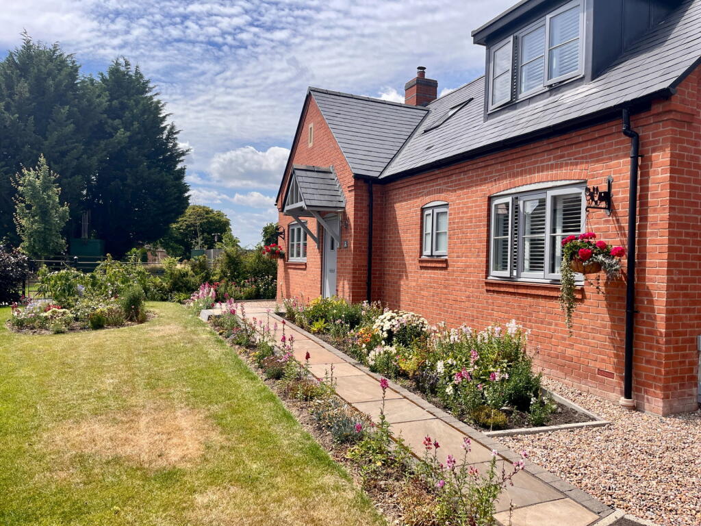 Main image of property: Oval Way, Nether Broughton, Melton mowbray, Leicestershire, LE14 3DJ