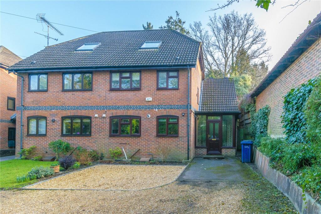 Main image of property: Quennells Hill, Wrecclesham, Farnham, Surrey, GU10