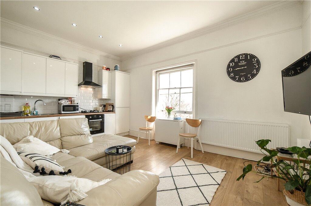Main image of property: Kings Avenue, London, SW4