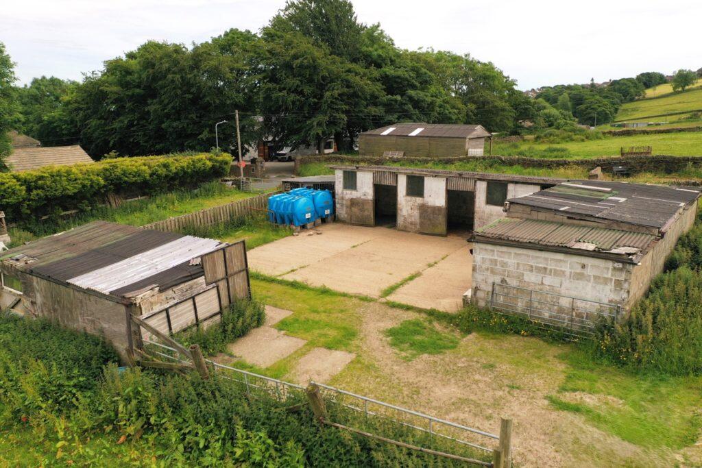 Stable Yard & Land For Sale – Stable Yard & 13.08 Acres, Low Lane, Queensbury, BD13 1NE - View 3