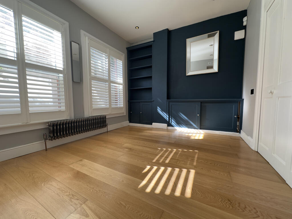 Apartment in London - View 4