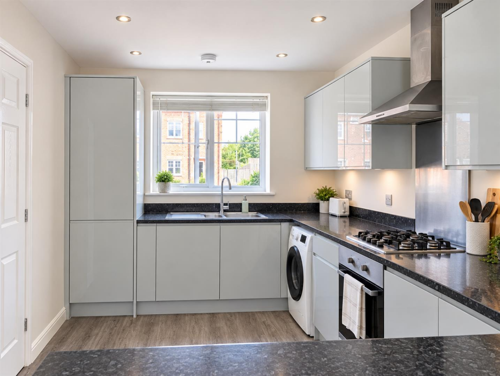 House in Nottingham - View 2
