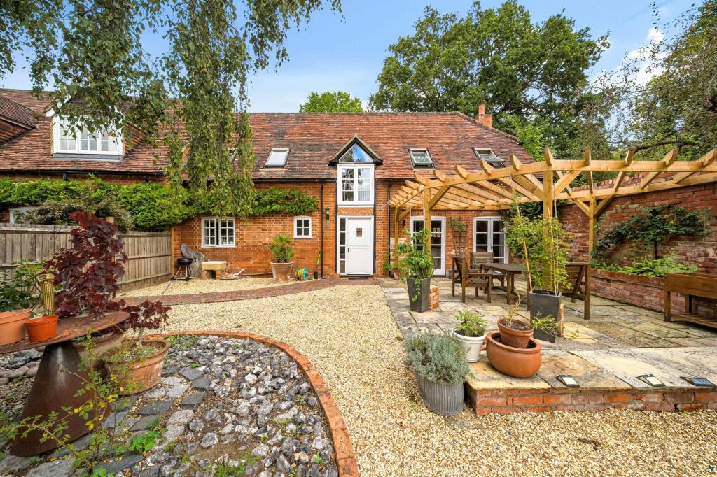 Main image of property: Hosehill, Reading, RG7