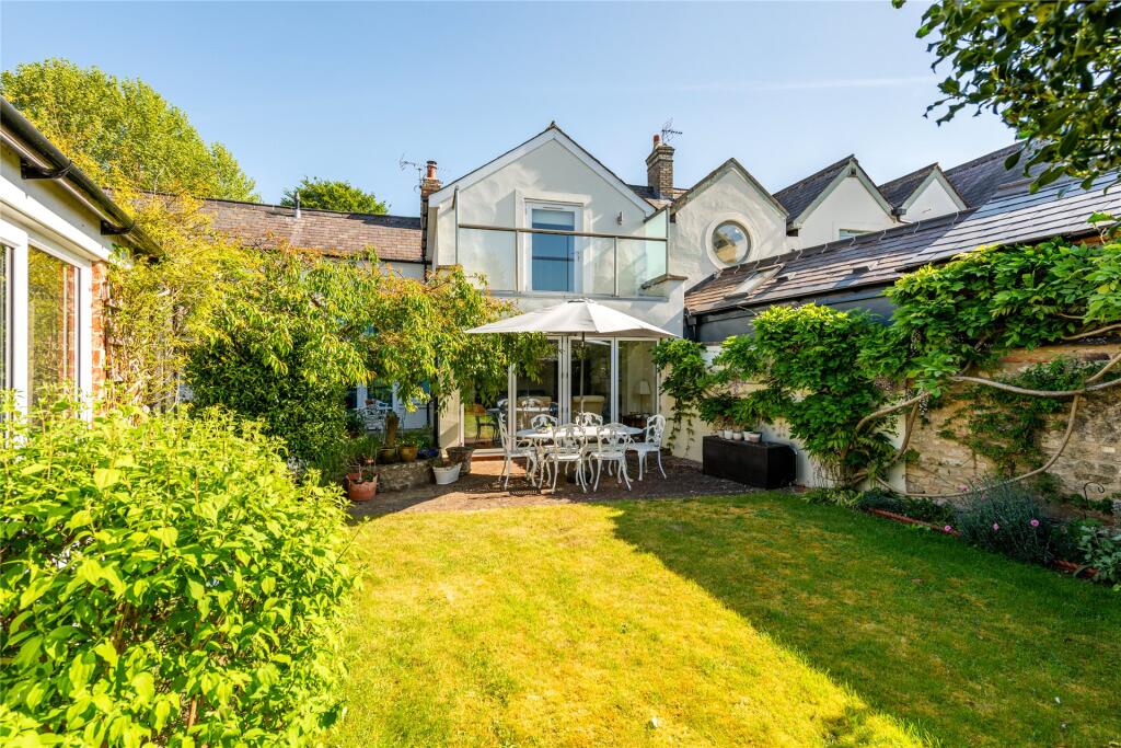 Church Street, Olney, Buckinghamshire, MK46 photo 2