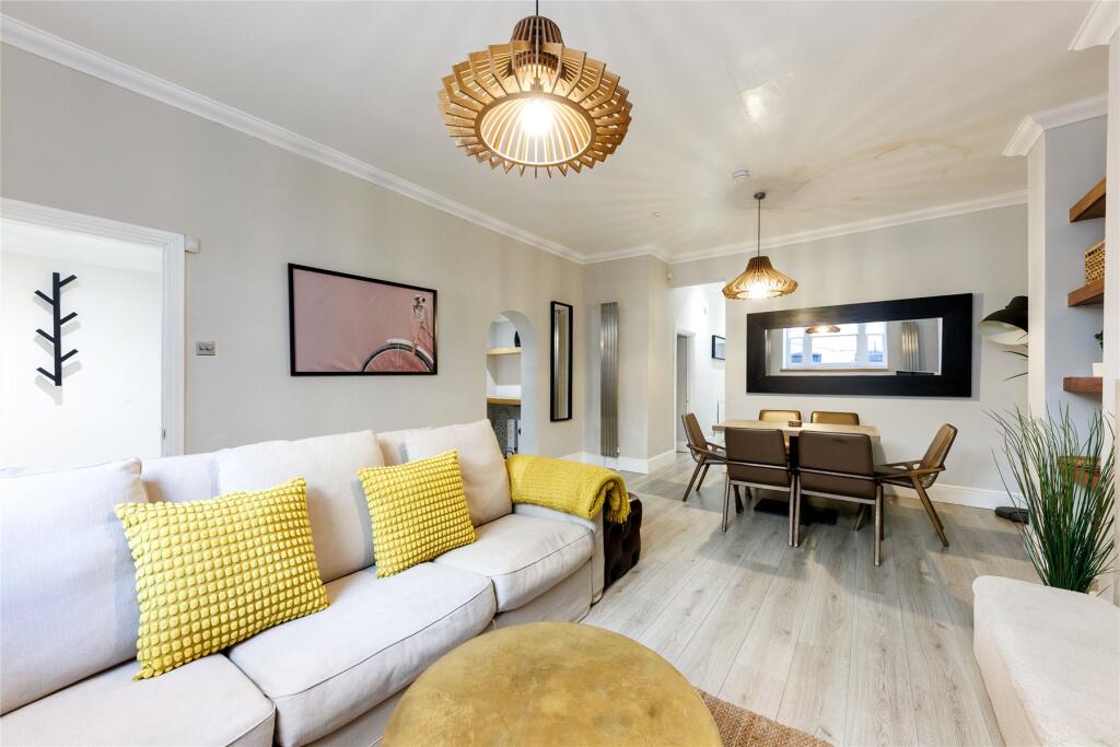 Apartment in London - View 5