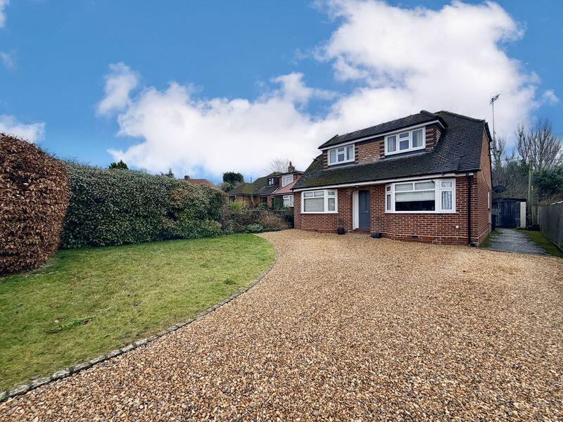 3-bed detached on Chalklands, Bourne End, £825,000