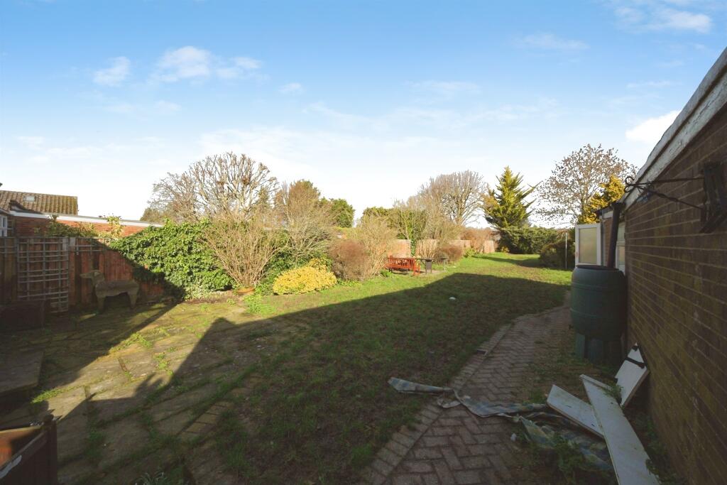 House in Luton - More