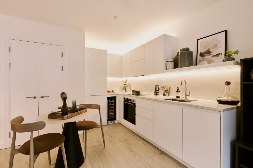 Main image of property: New Drum Street, London, E1