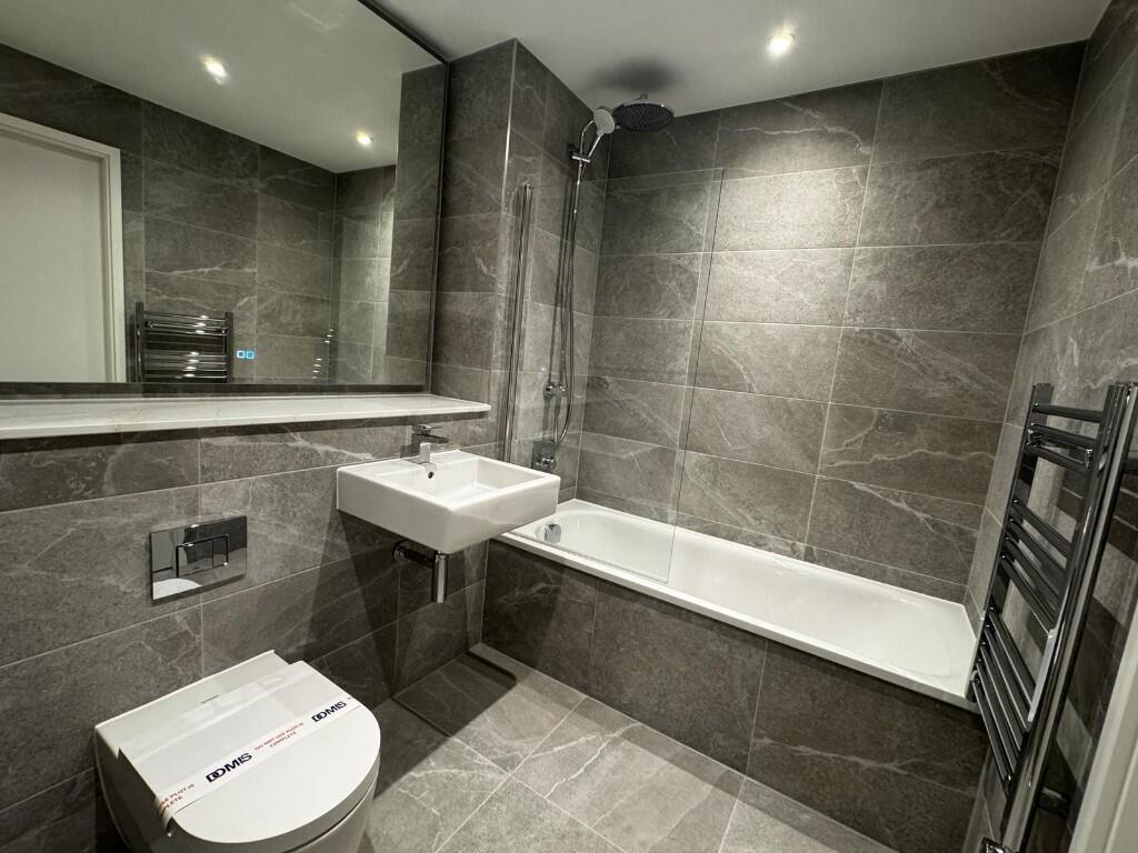 Apartment in Manchester - More
