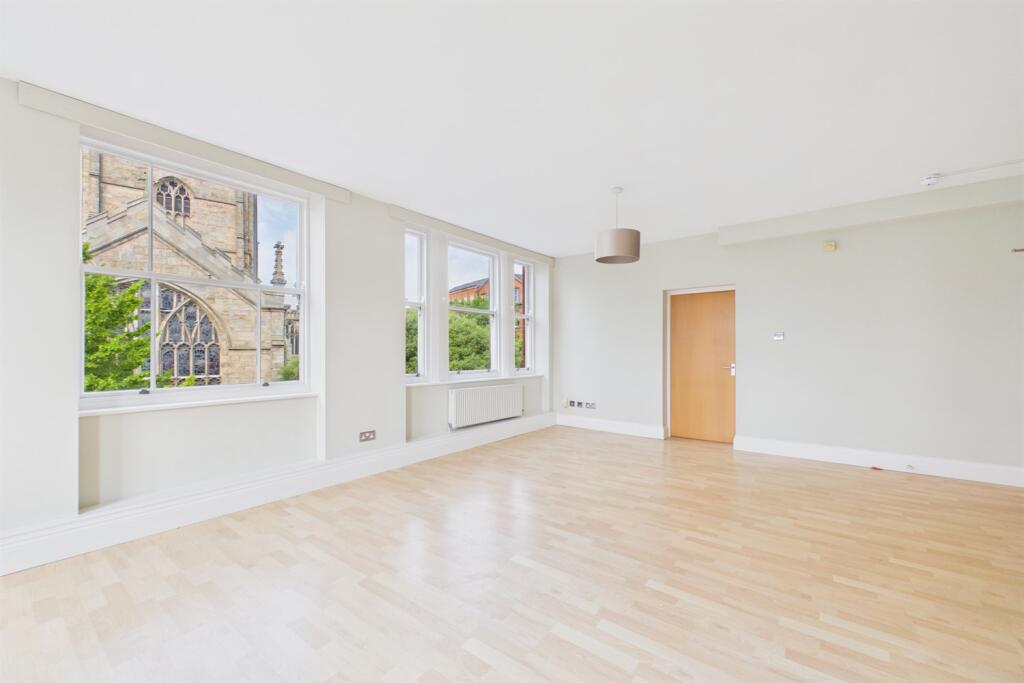 Apartment in Nottingham, Lace Market, St Ann's - View 3